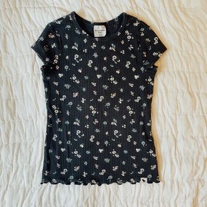 SOLD 5/6 Abercrombie Kids Navy Floral Fitted Ribbed Tee with Ruffle Hem
